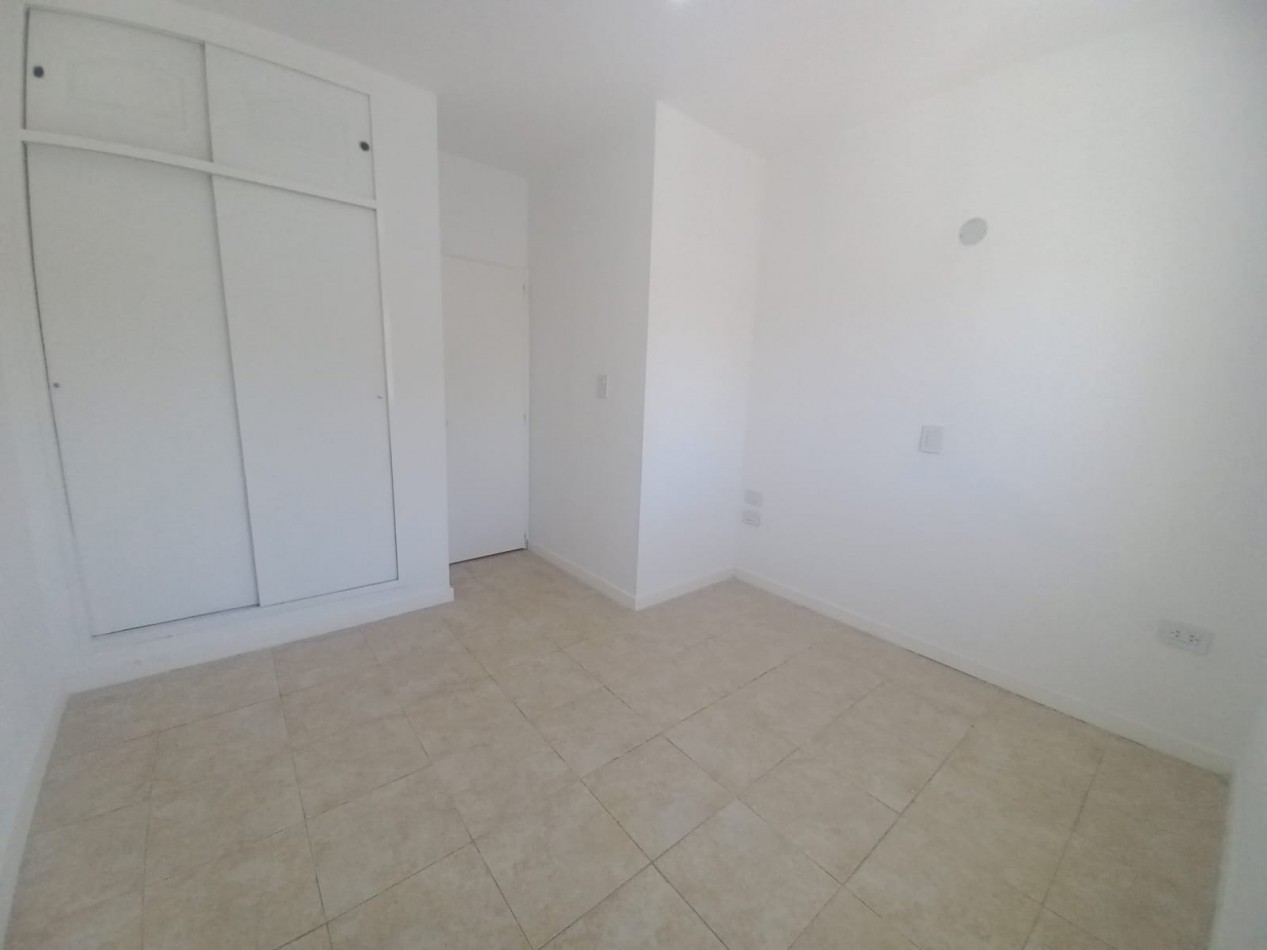 VENTA DUPLEX PILAR APTO CREDITO 