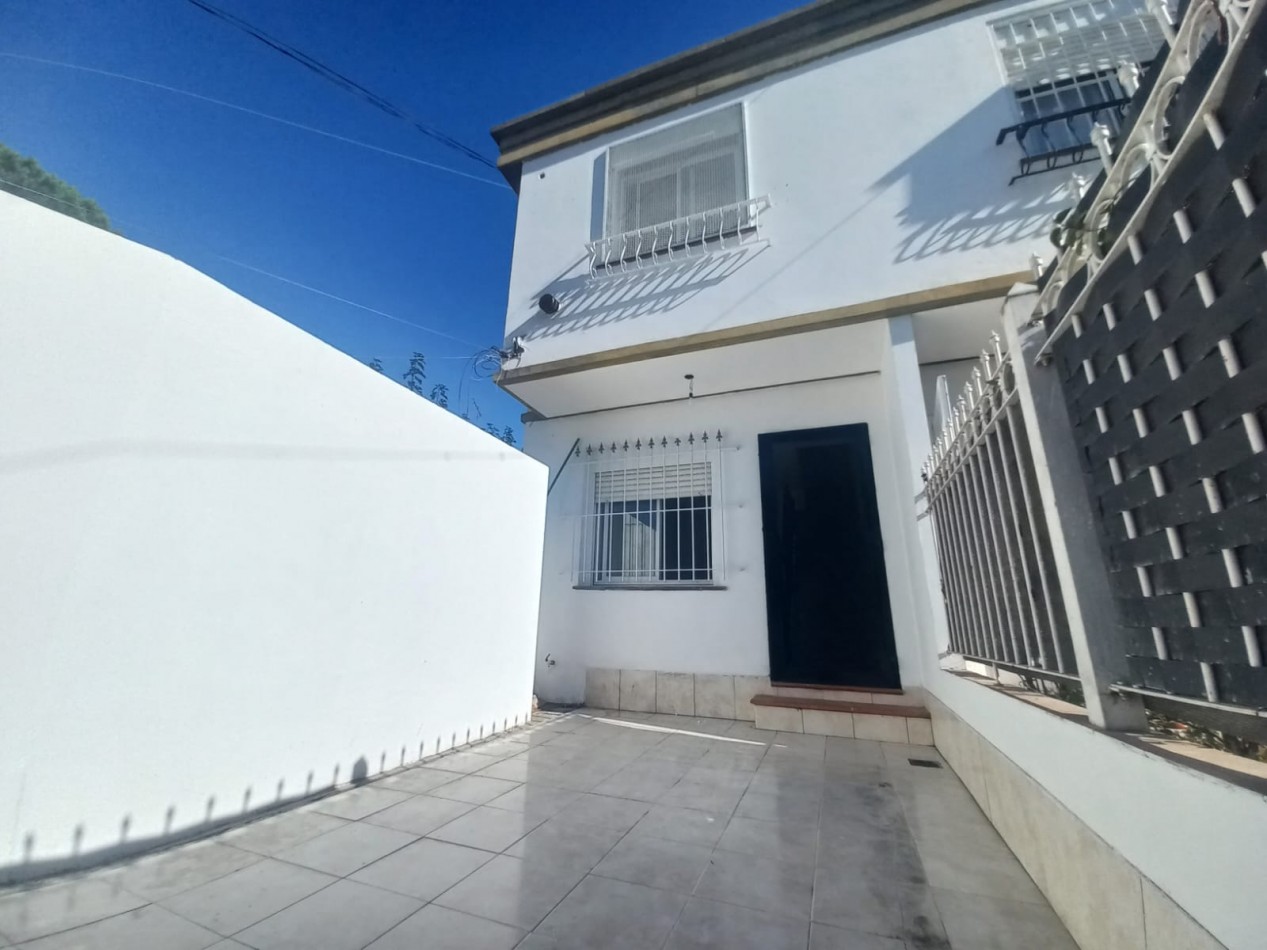 VENTA DUPLEX PILAR APTO CREDITO 