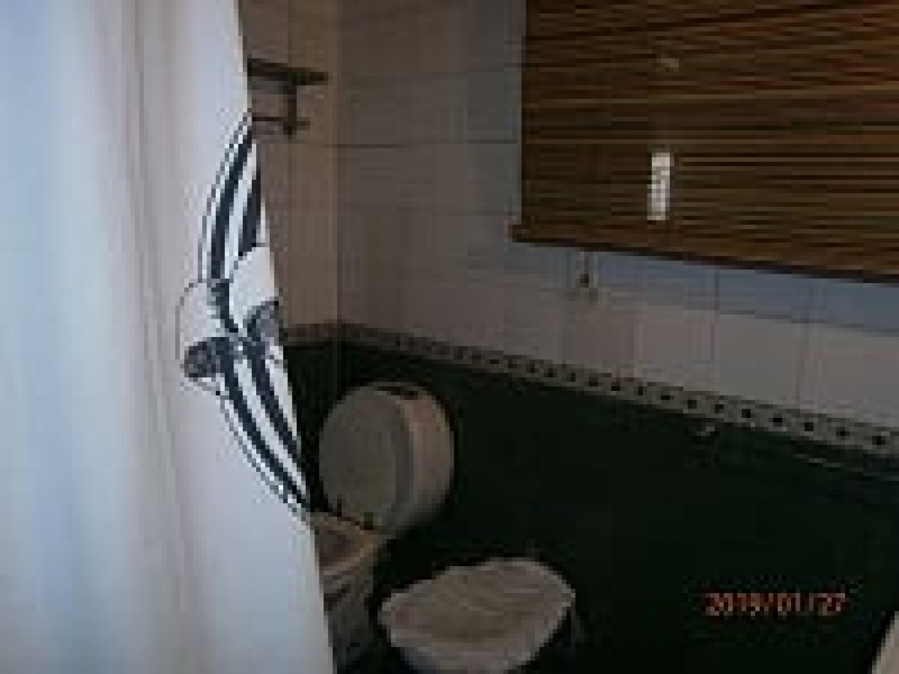 VENTA CASA CON PILETA EN BELLA VISTA 