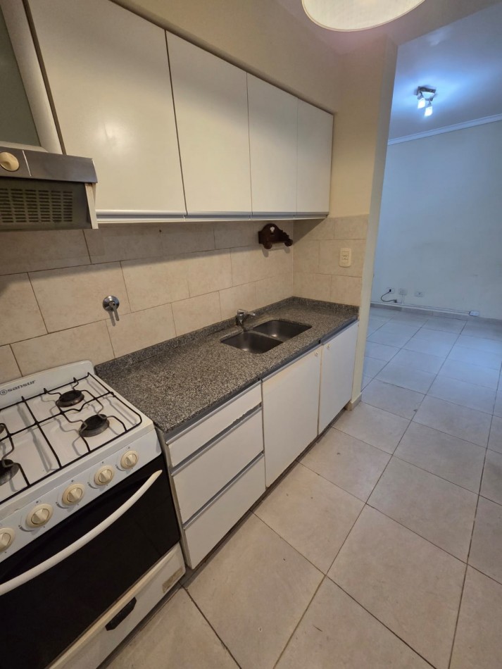 ALQUILER DOS AMBIENTES CON PATIO SAN MIGUEL
