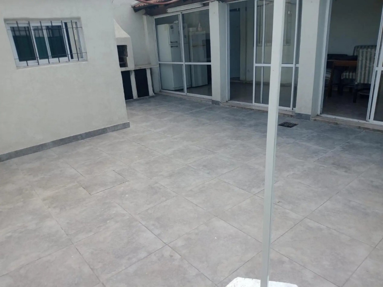 ALQUILER CASA VILLA DE MAYO CON PATIO