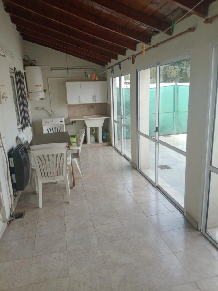 ALQUILER CASA VILLA DE MAYO CON PATIO