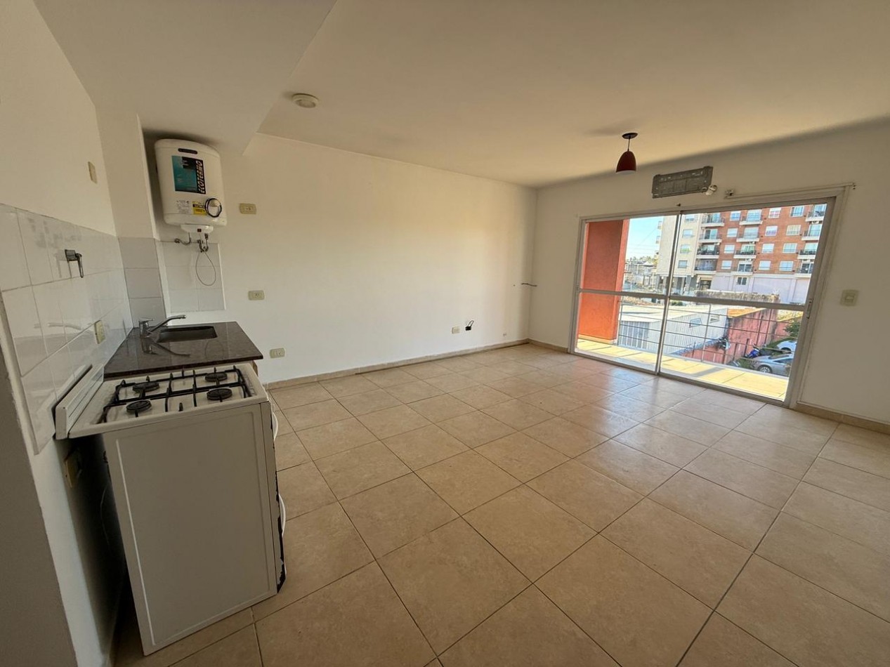 ALQUILER DOS AMBIENTES CON BALCON Y COCHERA SAN MIGUEL CENTRO