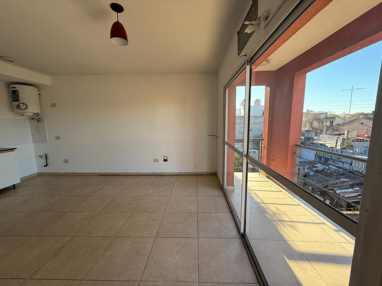 ALQUILER DOS AMBIENTES CON BALCON Y COCHERA SAN MIGUEL CENTRO