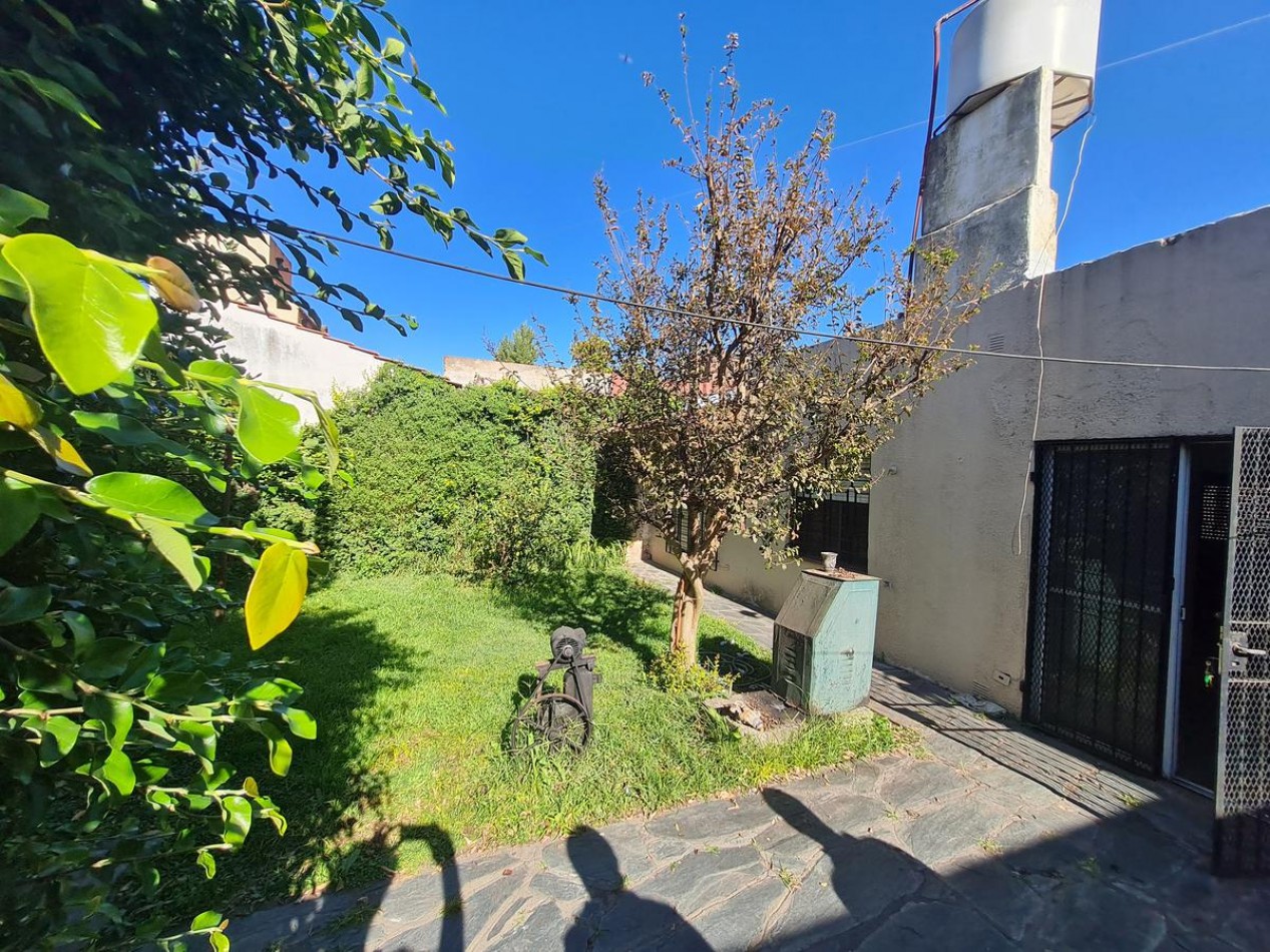 VENTA CASA A REFACCIONAR BELLA VISTA