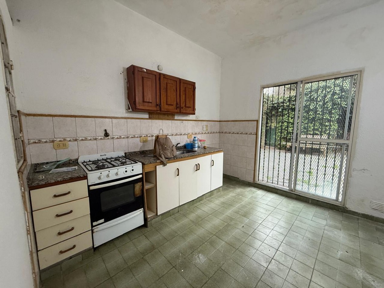 VENTA CASA A REFACCIONAR BELLA VISTA