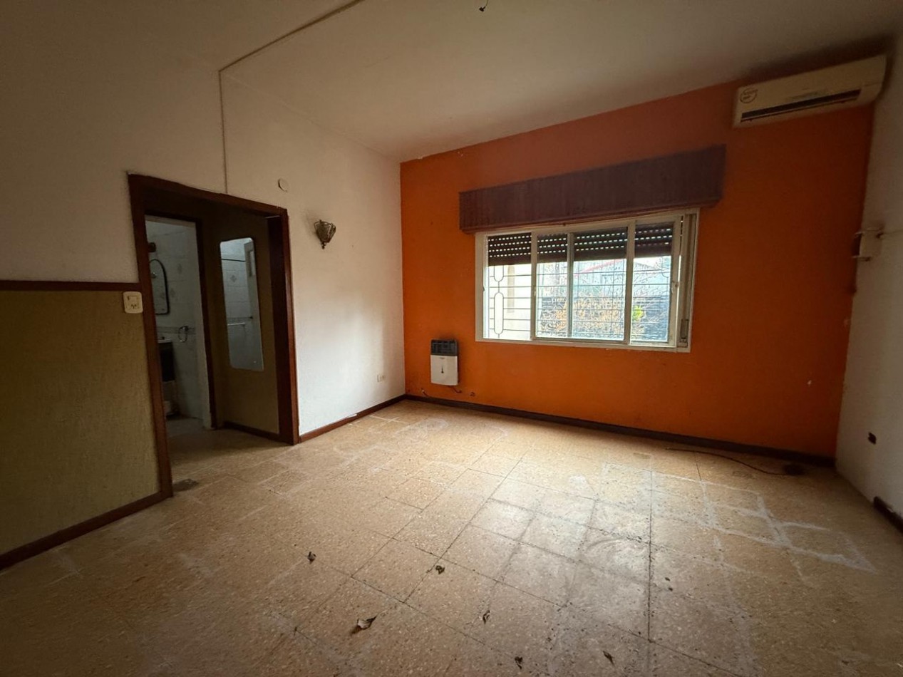 VENTA CASA A REFACCIONAR BELLA VISTA