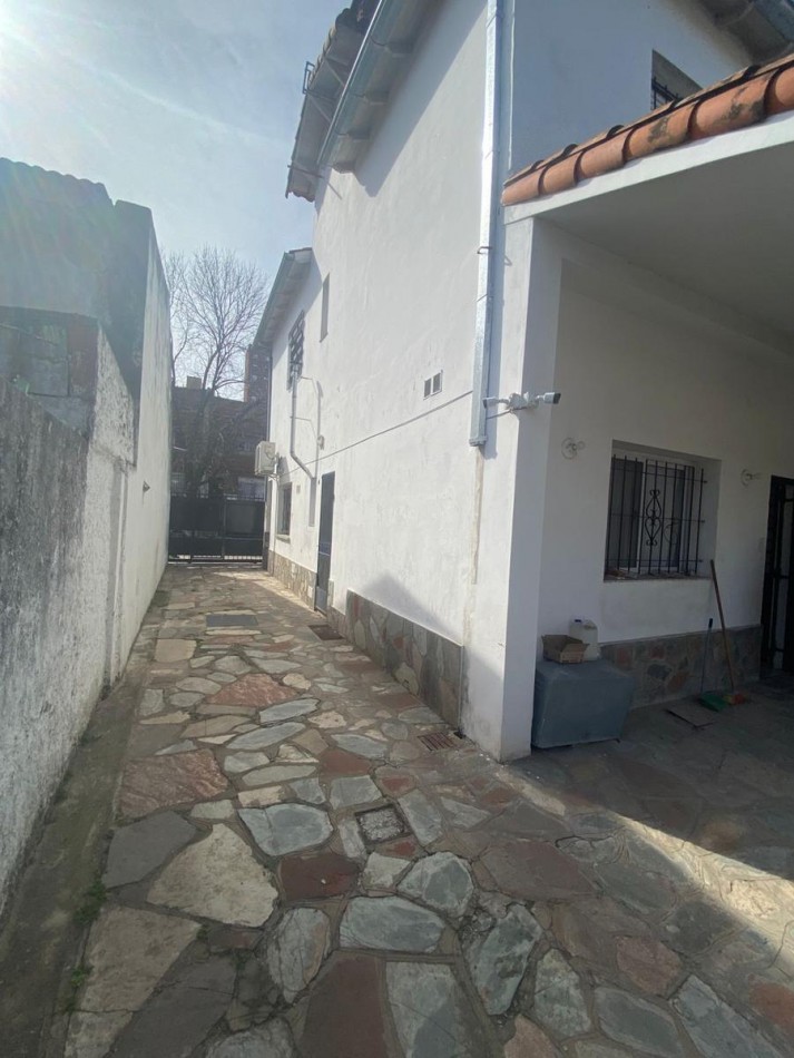 VENTA CASA CON PARQUE SAN MIGUEL
