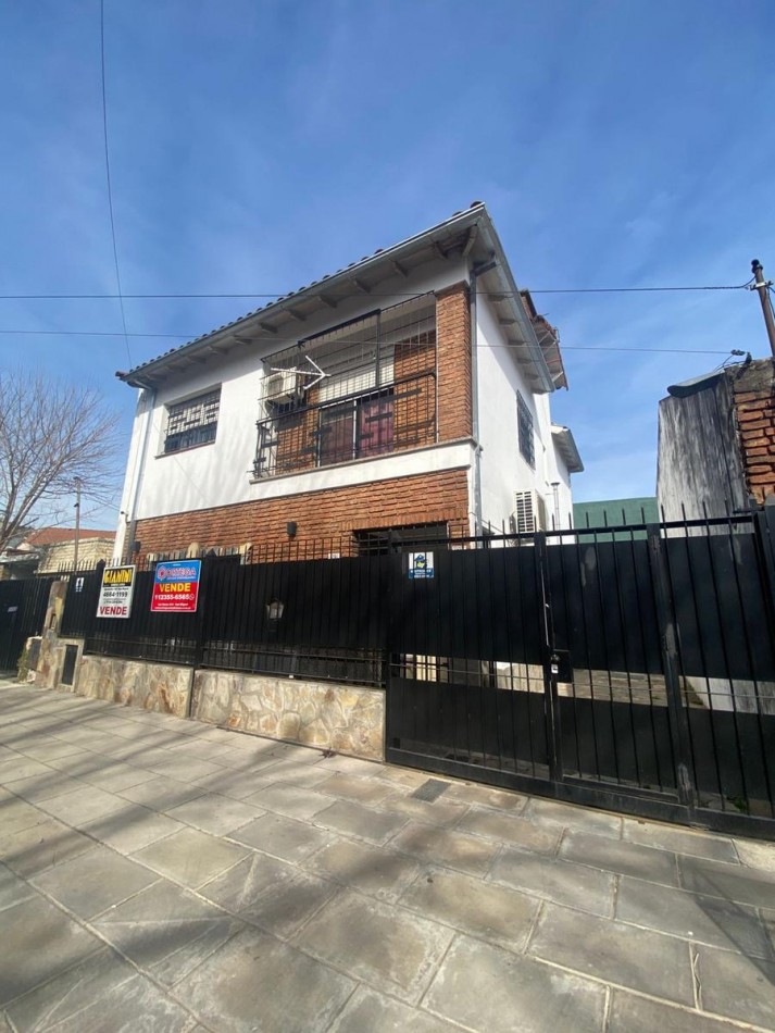 VENTA CASA CON PARQUE SAN MIGUEL