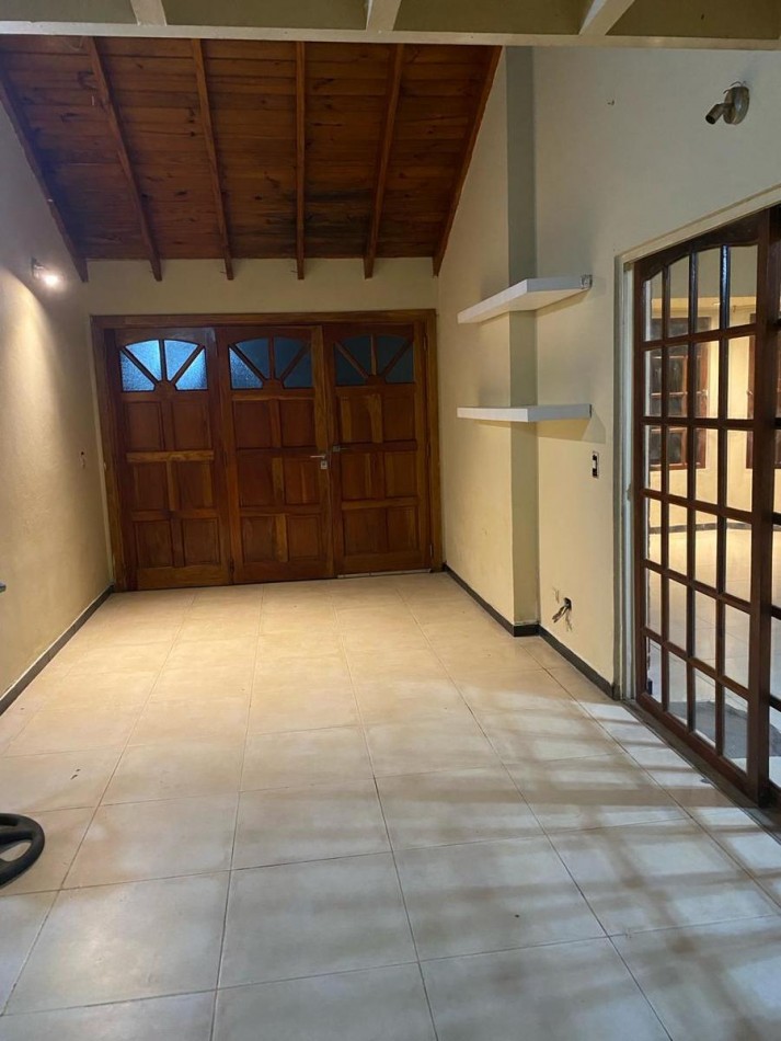 VENTA CASA CUATRO AMBIENTES JOSE C PAZ