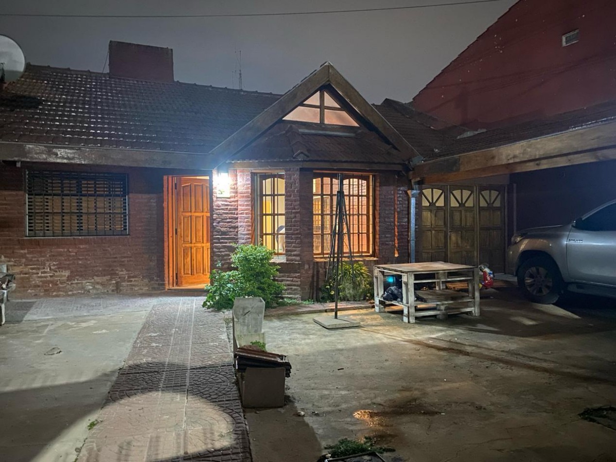 VENTA CASA CUATRO AMBIENTES JOSE C PAZ