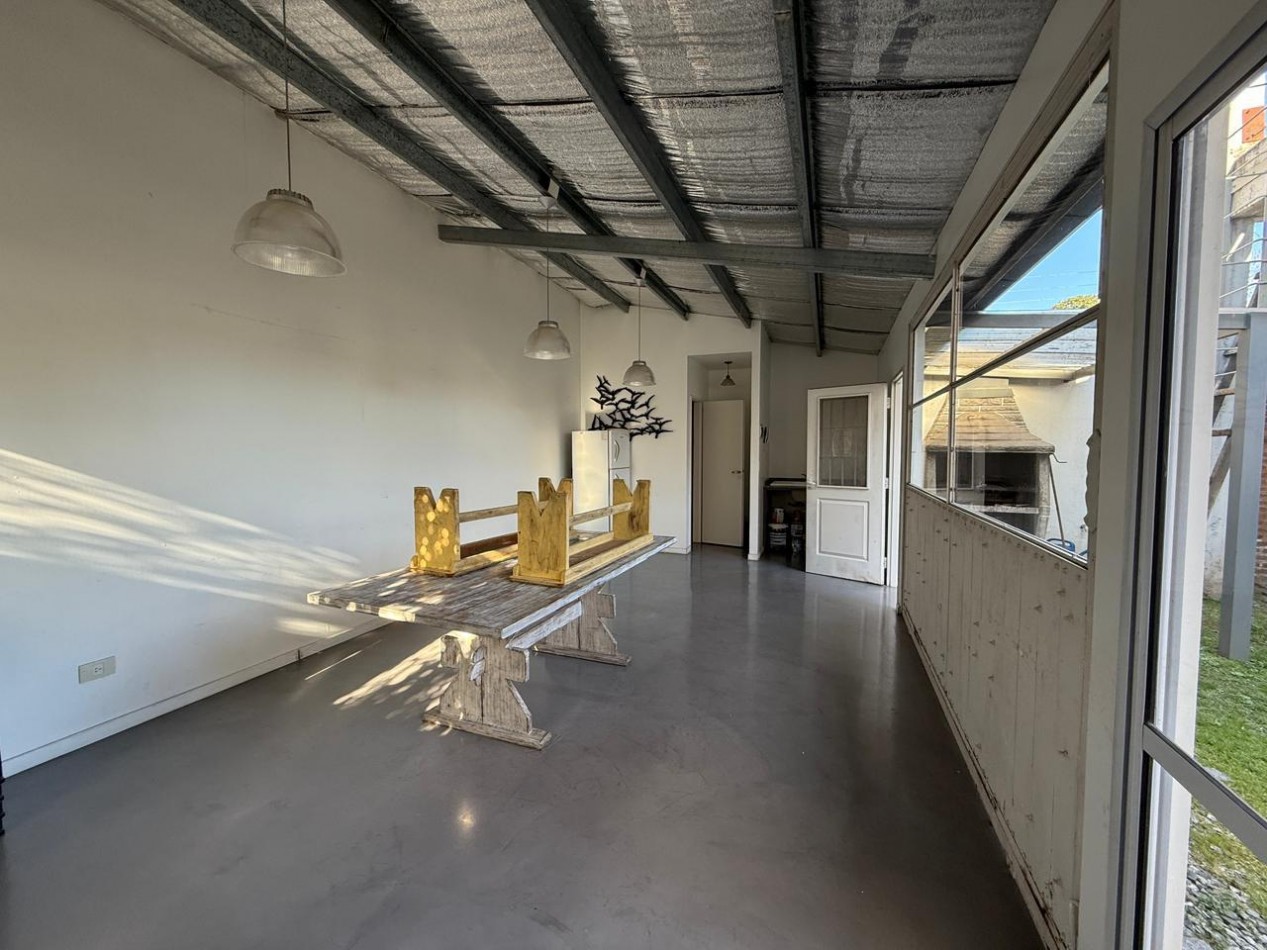 APTO CREDITO TRES AMBIENTES PATIO JARDIN COCHERA MUÑIZ