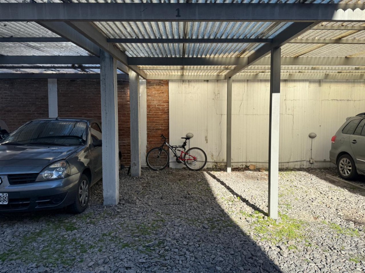 APTO CREDITO TRES AMBIENTES PATIO JARDIN COCHERA MUÑIZ