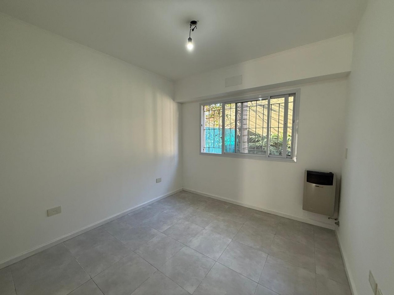 APTO CREDITO TRES AMBIENTES PATIO JARDIN COCHERA MUÑIZ