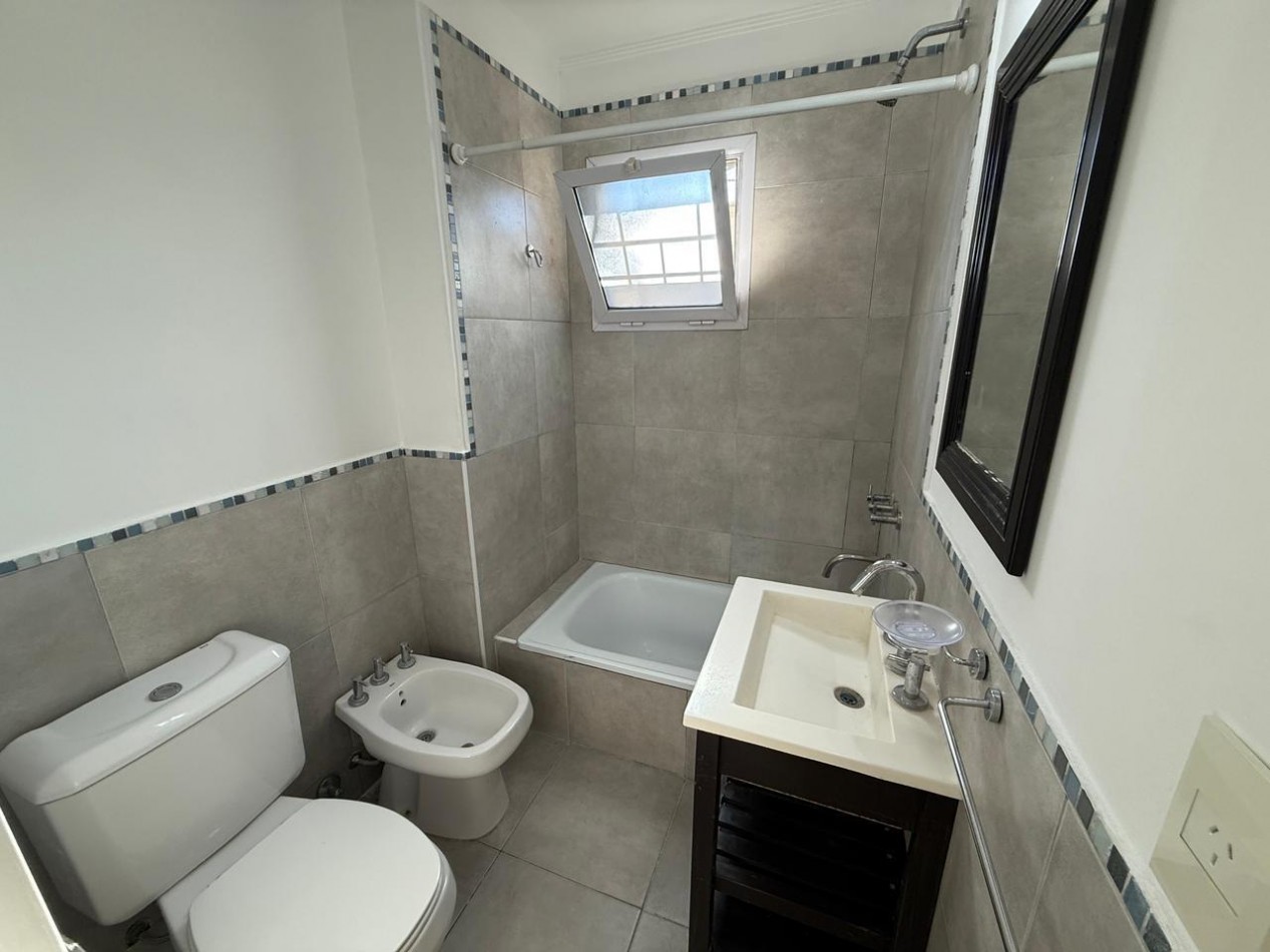 APTO CREDITO TRES AMBIENTES PATIO JARDIN COCHERA MUÑIZ