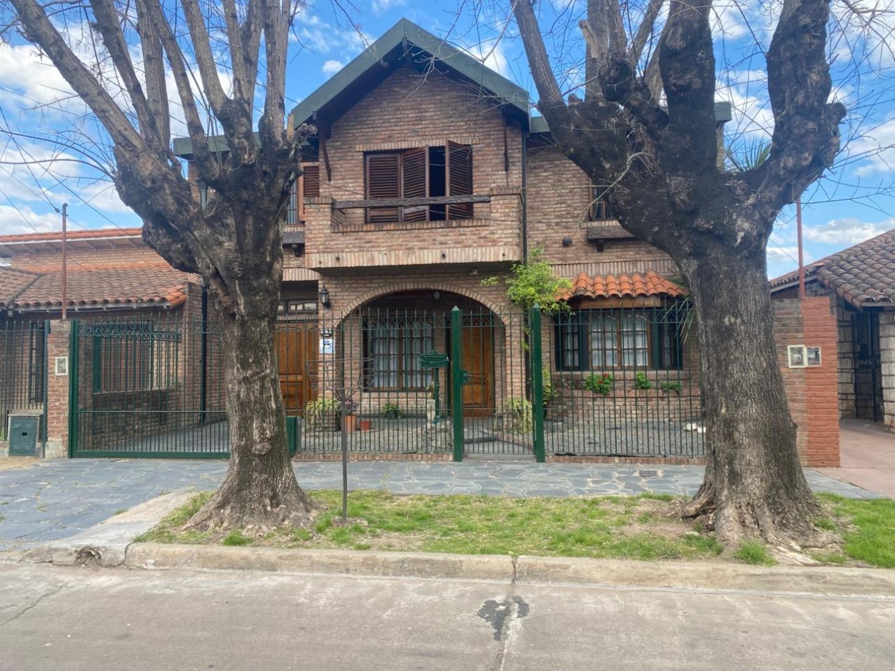 VENTA APTO CREDITO CASA SEIS AMBIENTES PARQUE PILETA SAN MIGUEL CENTRO