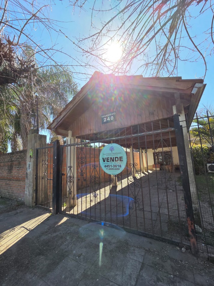 VENTA CASA CON PARQUE Y PILETA JOSE C PAZ