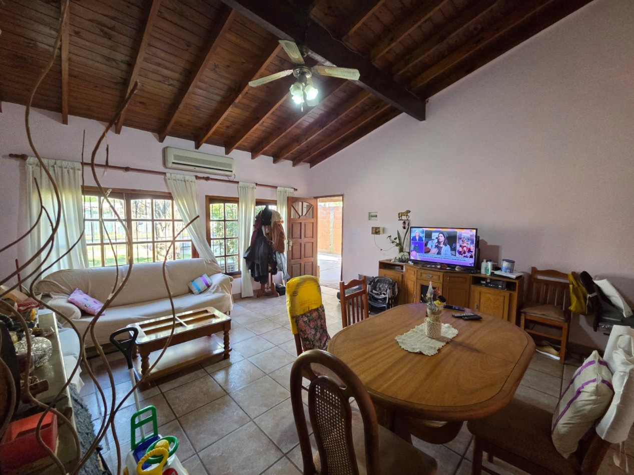 VENTA CASA CON PARQUE Y PILETA JOSE C PAZ