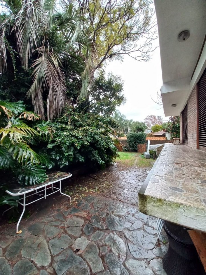 VENTA CASA CUATRO AMBIENTES BELLA VISTA