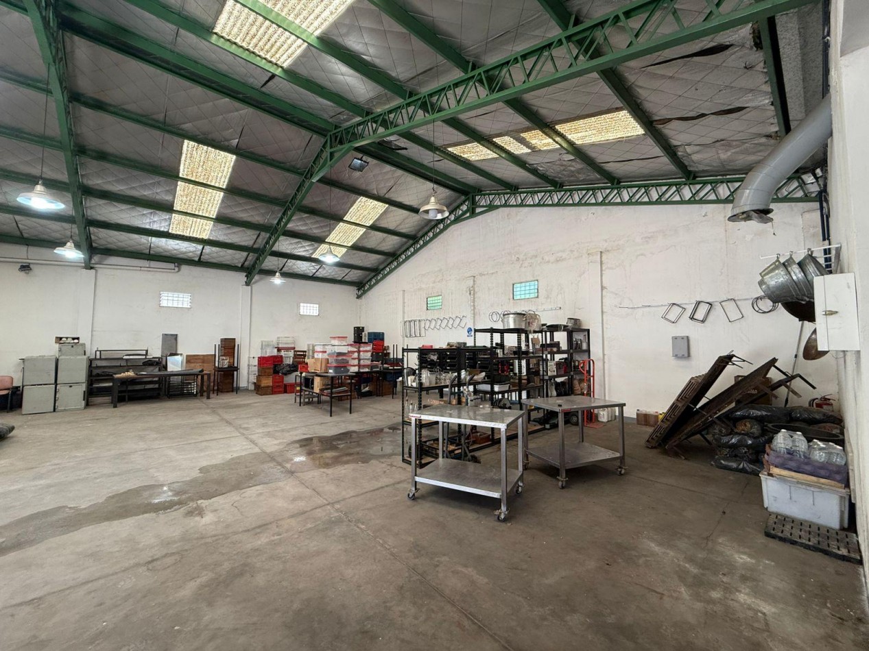 VENTA GALPON 400M2 SAN MIGUEL 