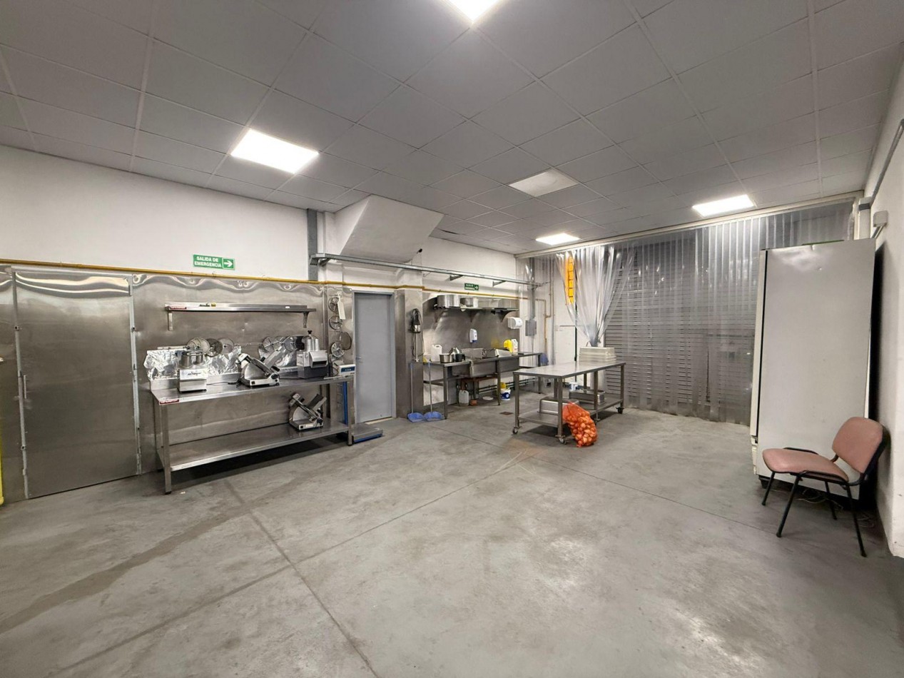 VENTA GALPON 400M2 SAN MIGUEL 