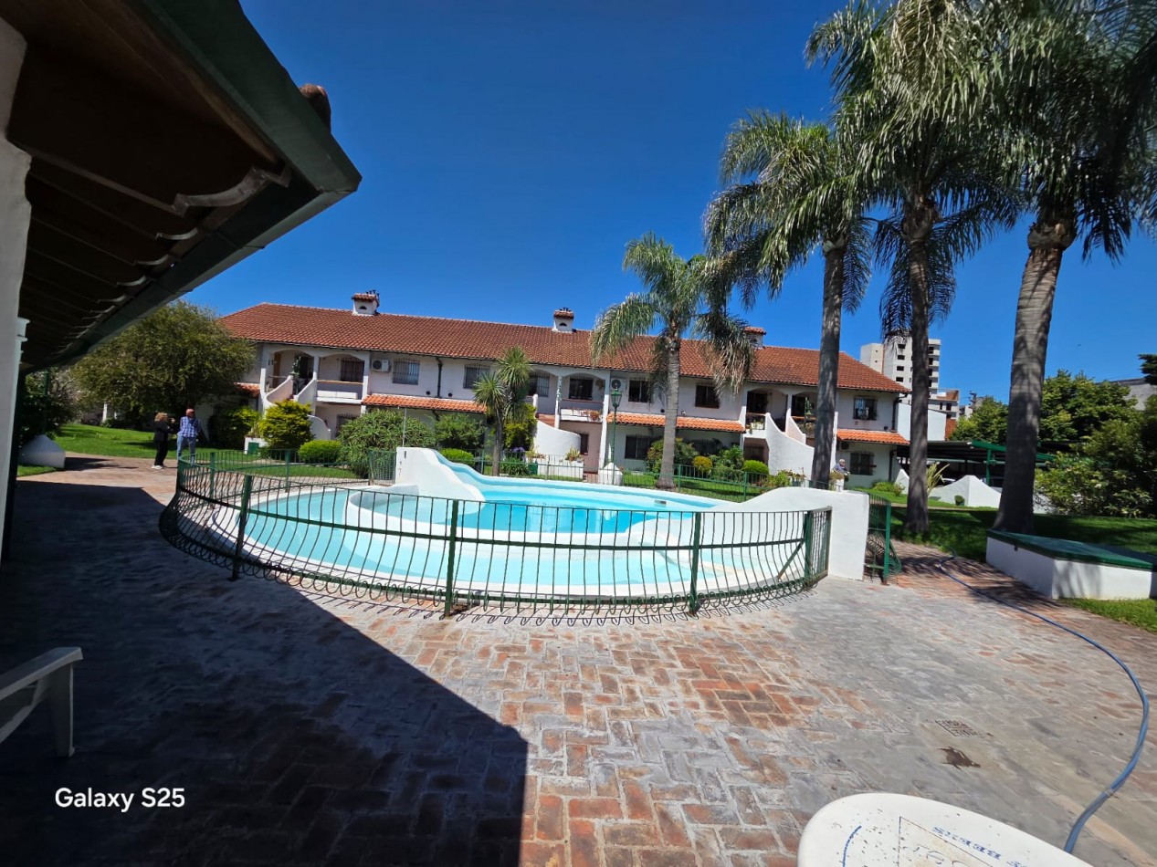 VENTA APTO CREDITO TRES AMBIENTES COCHERA JARDIN PATIO PILETA MUÑIZ SAN MIGUEL