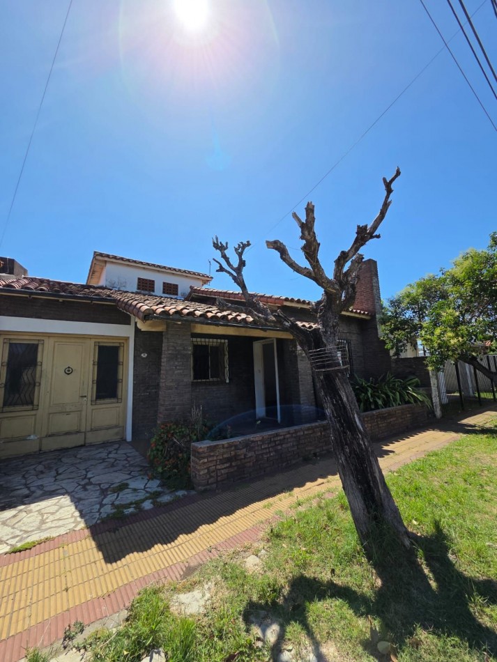 VENTA CASA CHALET A RECICLAR MODERNIZAR HURLINGHAM
