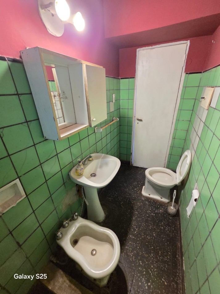 VENTA CASA CON LOCAL APTO CREDITO JOSE C PAZ