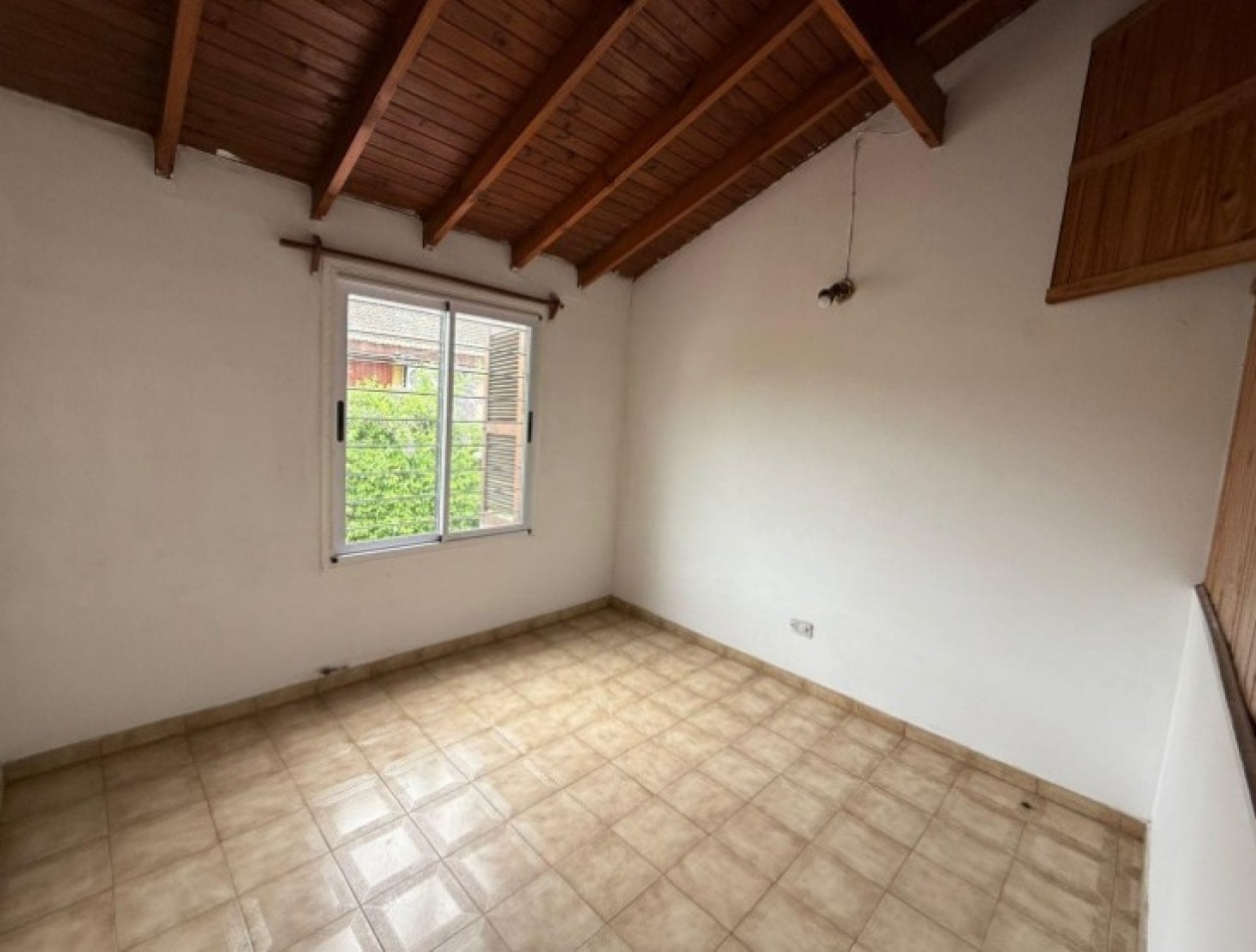 ALQUILER DUPLEX TRES AMBIENTES SAN MIGUEL PATIO