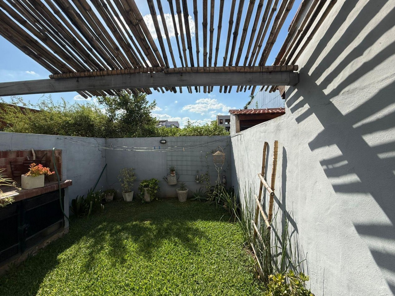 VENTA DUPLEX TRES AMBIENTES JARDIN COCHERA JOSE C PAZ