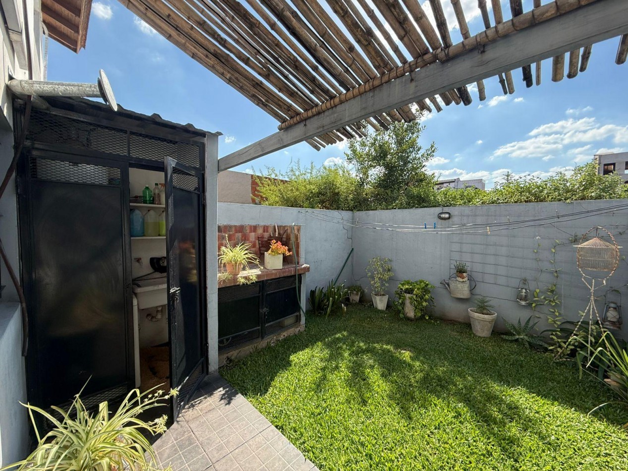 VENTA DUPLEX TRES AMBIENTES JARDIN COCHERA JOSE C PAZ