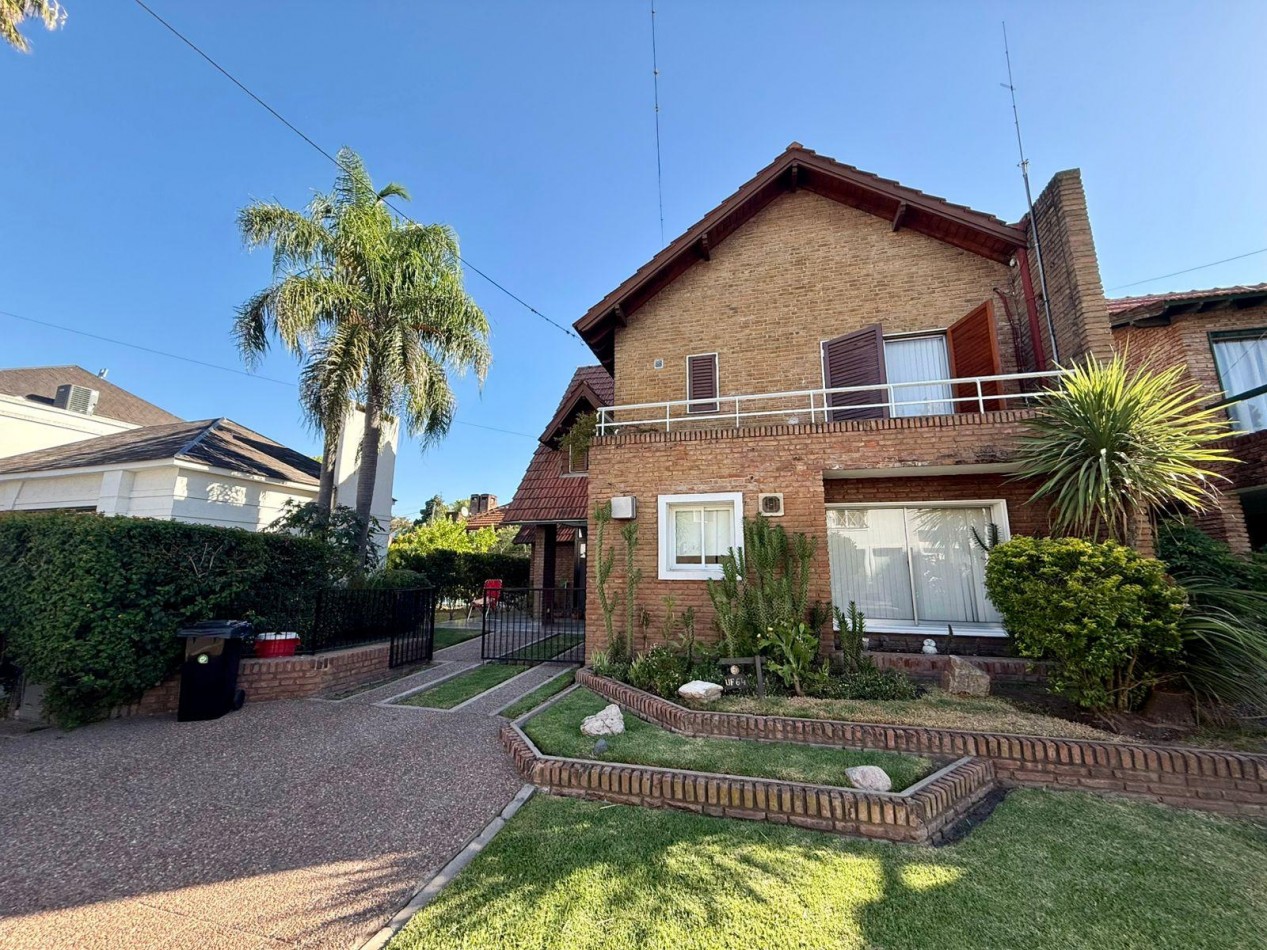 VENTA CASA CINCO AMBIENTES PILETA PARQUE COUNTRY BARRIO SAN MIGUEL DE GHISO