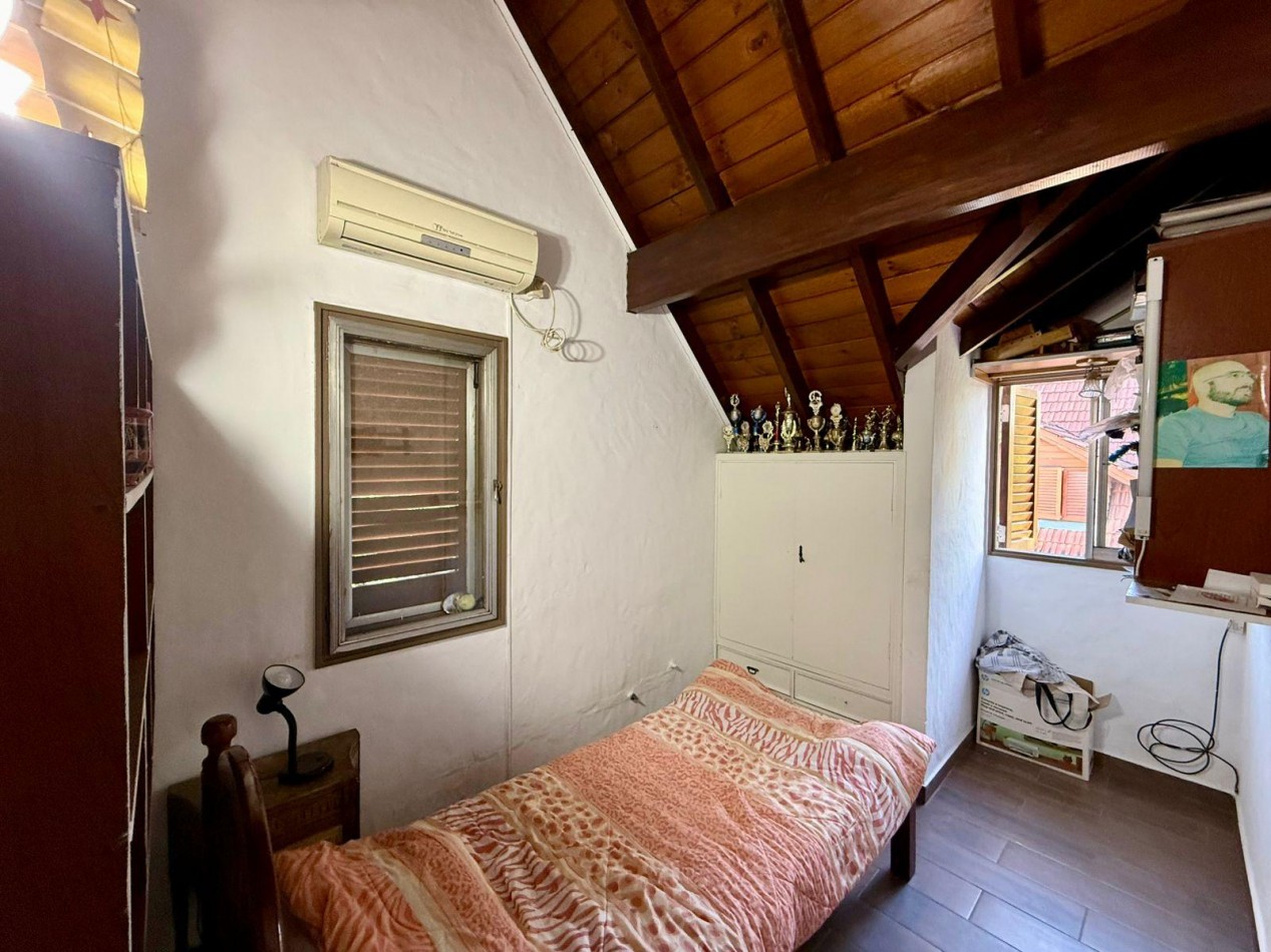 VENTA CASA CINCO AMBIENTES PILETA PARQUE COUNTRY BARRIO SAN MIGUEL DE GHISO