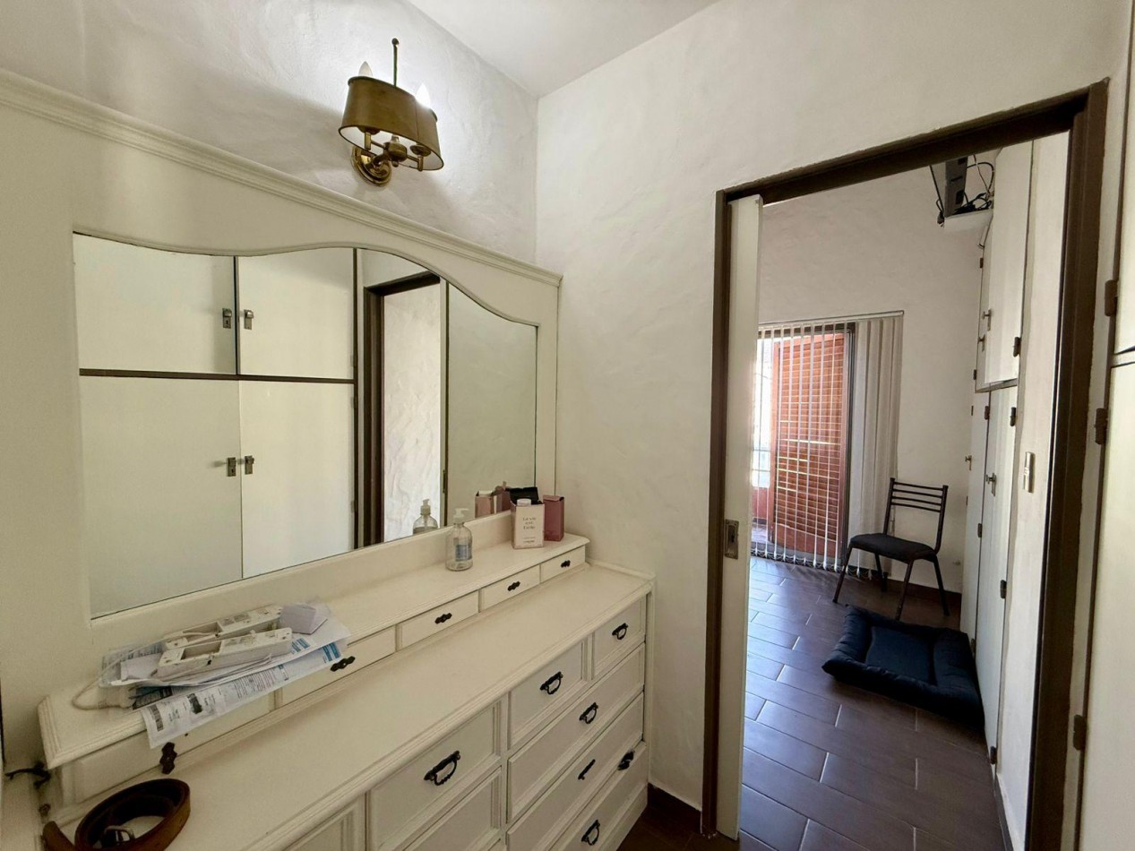 VENTA CASA CINCO AMBIENTES PILETA PARQUE COUNTRY BARRIO SAN MIGUEL DE GHISO