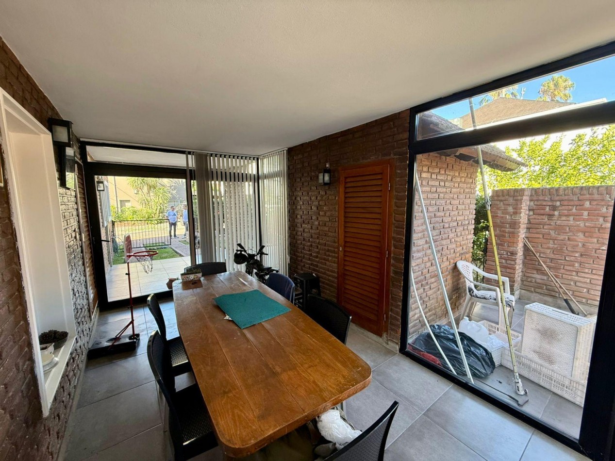 VENTA CASA CINCO AMBIENTES PILETA PARQUE COUNTRY BARRIO SAN MIGUEL DE GHISO