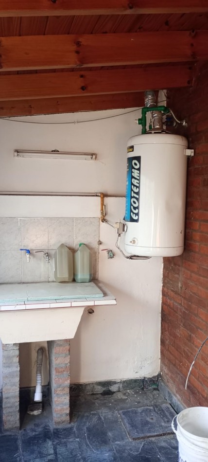 ALQUILER DEPARTAMENTO TRES AMBIENTES CON PATIO VILLA DE MAYO 