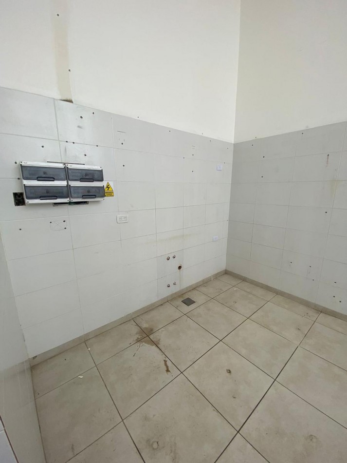 ALQUILER LOCAL COMERCIAL MUÑIZ SAN MIGUEL