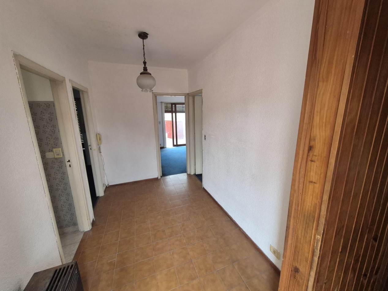 VENTA CASA CINCO AMBIENTES PARQUE COCHERA SAN MIGUEL