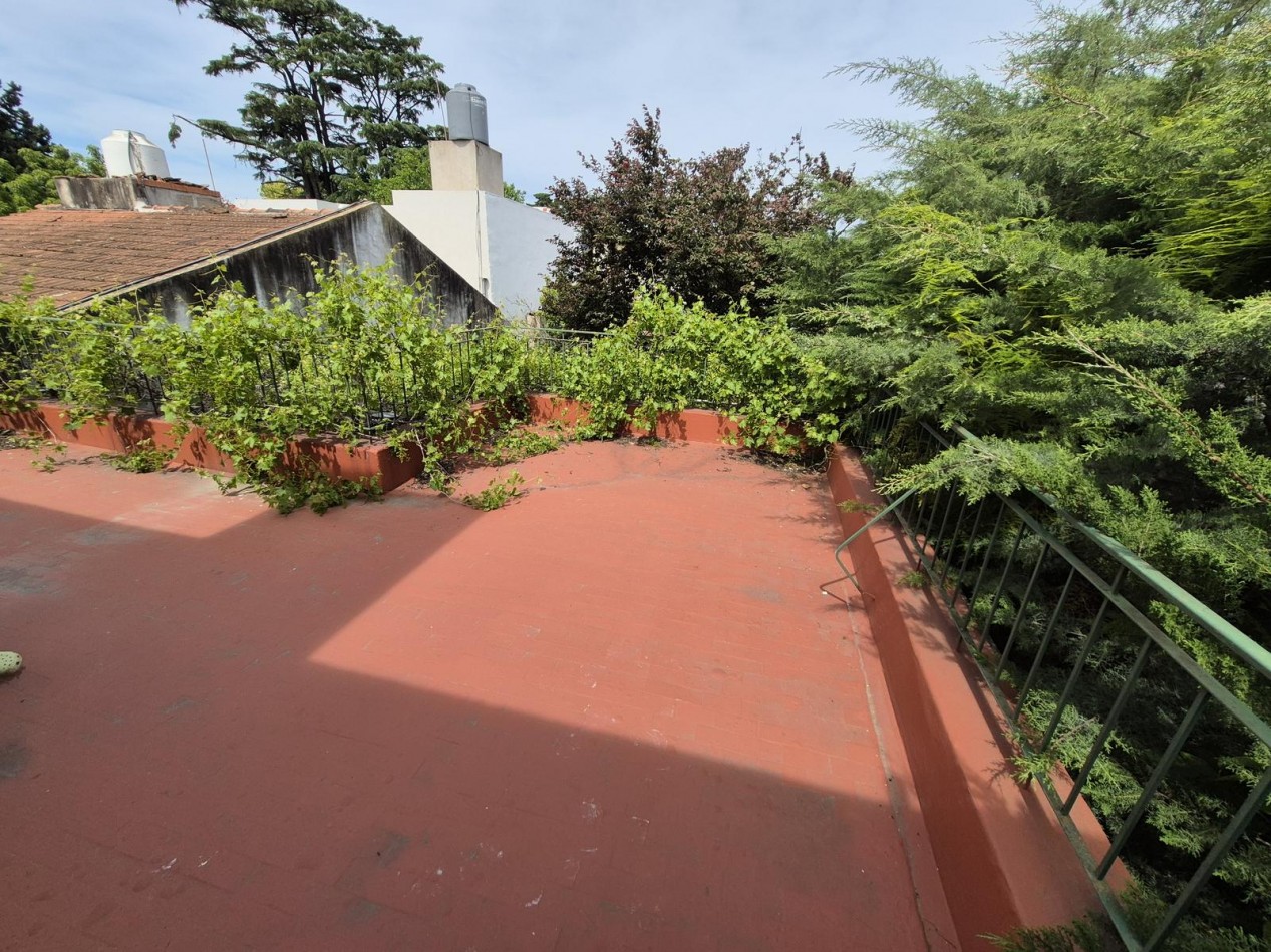 VENTA CASA CINCO AMBIENTES PARQUE COCHERA SAN MIGUEL