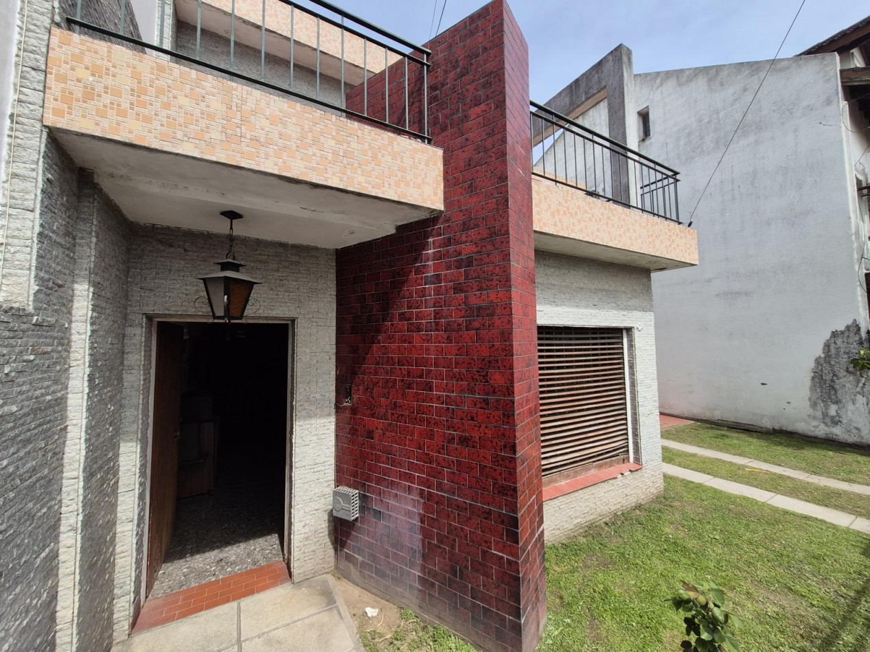 VENTA CASA CINCO AMBIENTES PARQUE COCHERA SAN MIGUEL