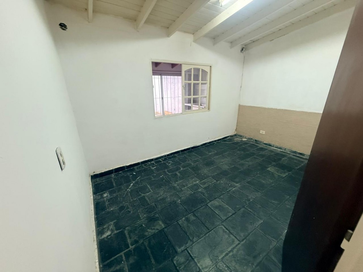 ALQUILER DEPARTAMENTO TRES AMBIENTES CON PATIO VILLA DE MAYO 