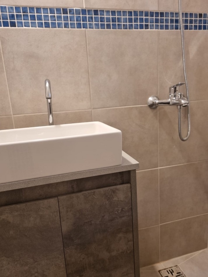 ALQUILER DUPLEX DOS AMBIENTES PATIO COCHERA SAN MIGUEL 