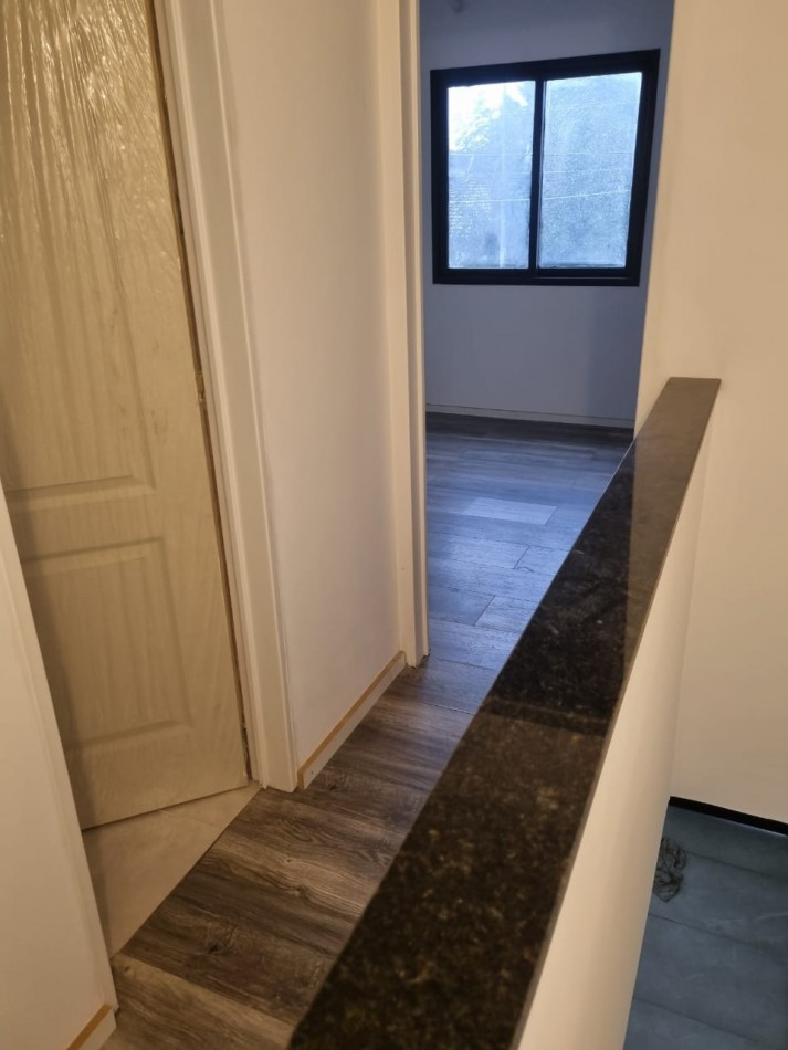 ALQUILER DUPLEX DOS AMBIENTES PATIO COCHERA SAN MIGUEL 