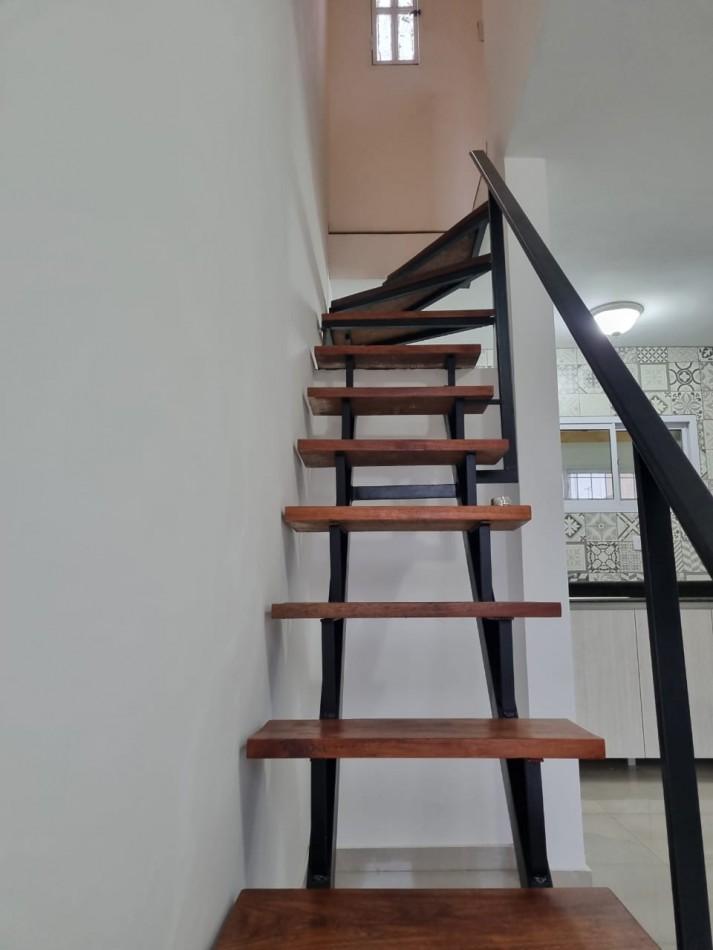 ALQUILER DUPLEX DOS AMBIENTES PATIO COCHERA SAN MIGUEL 