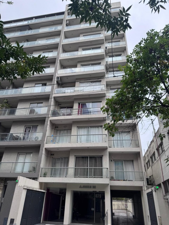 VENTA MONOAMBIENTE AMPLIO BALCON SAN MIGUEL CENTRO