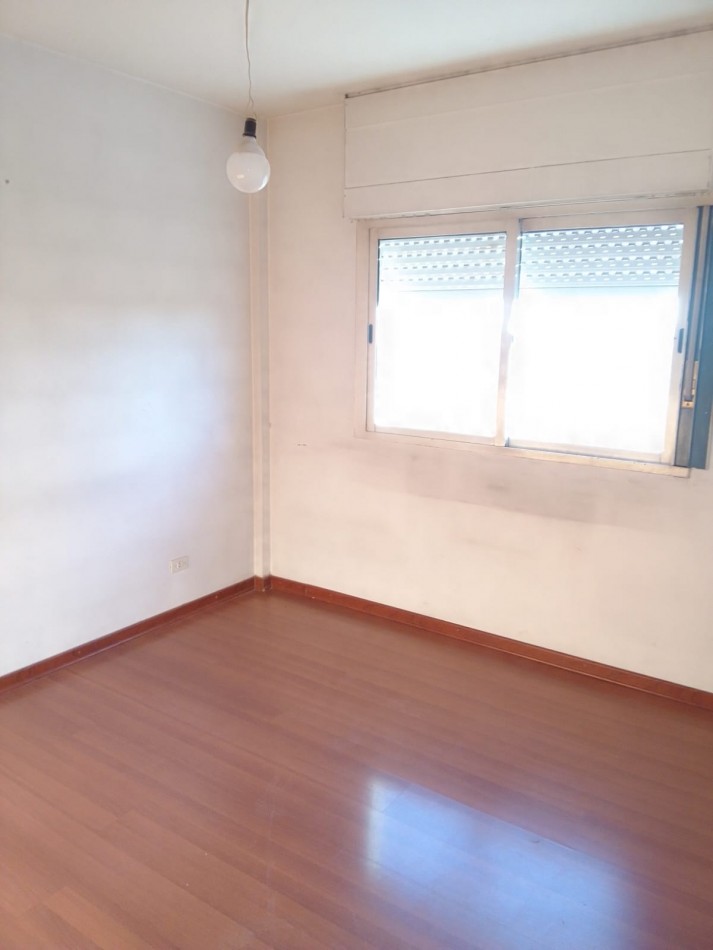 VENTA TRES AMBIENTES CON BALCON COCHERA MUÑIZ SAN MIGUEL