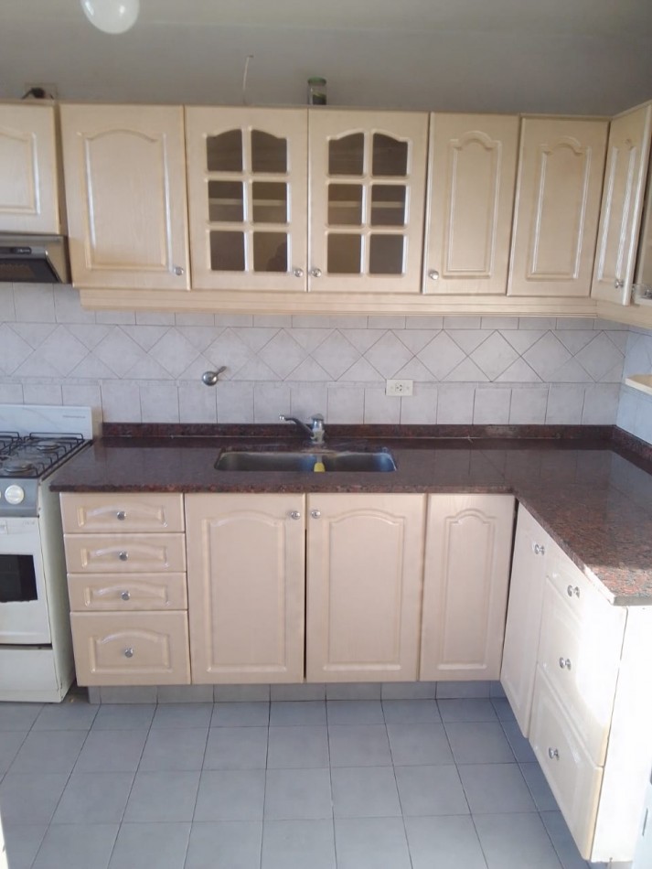 VENTA TRES AMBIENTES CON BALCON COCHERA MUÑIZ SAN MIGUEL