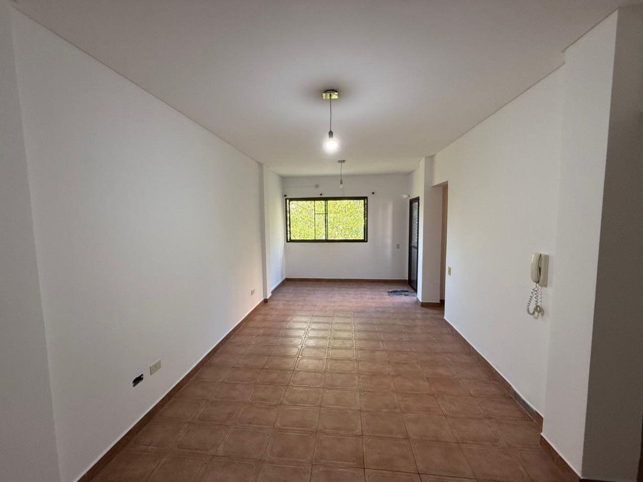 VENTA TRES AMBIENTES CON BALCON SAN MIGUEL CENTRO