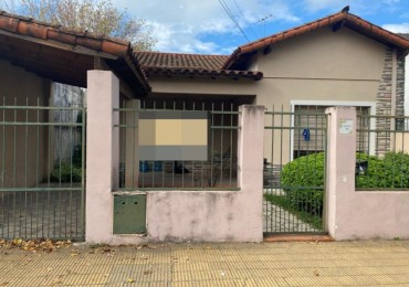 VENTA DOS CASAS EN BELLA VISTA 