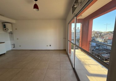 ALQUILER DOS AMBIENTES CON BALCON Y COCHERA SAN MIGUEL CENTRO